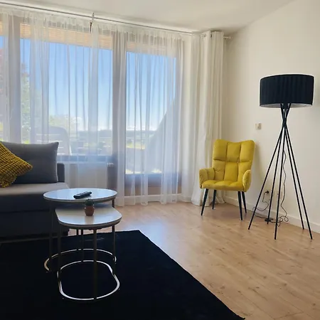 Schwarzwald-idylle In Schonach Apartment *